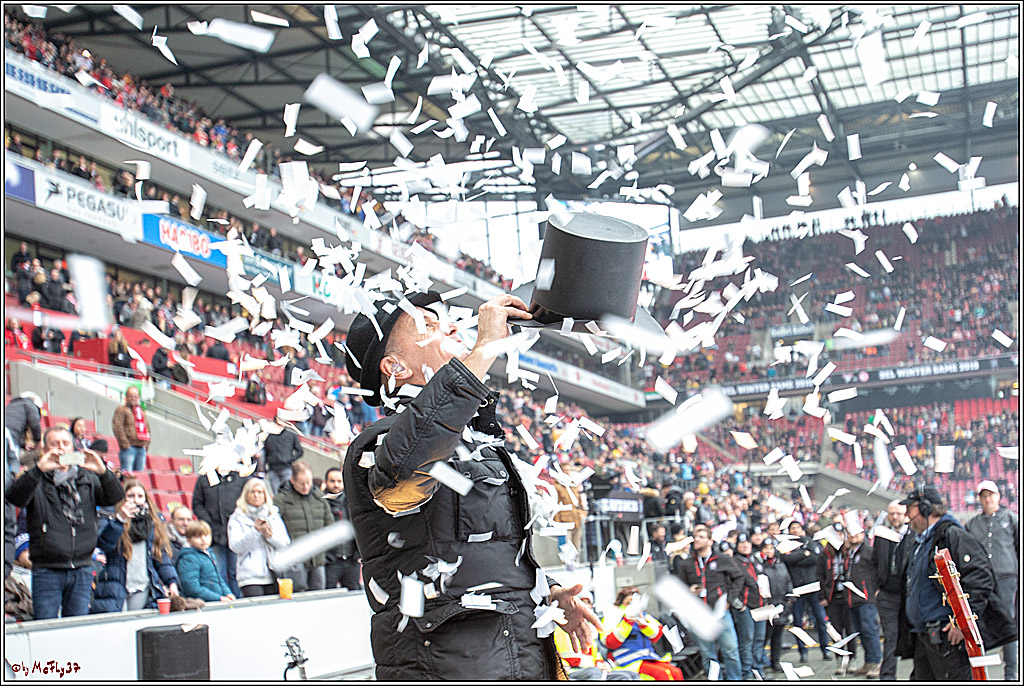 DEL Wintergame; Koelner Haie - Duesseldorfer EG; Koeln, 12.01.2019